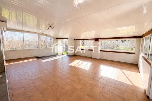 A Miélan villa T6 avec piscine et parc de 3500 m²