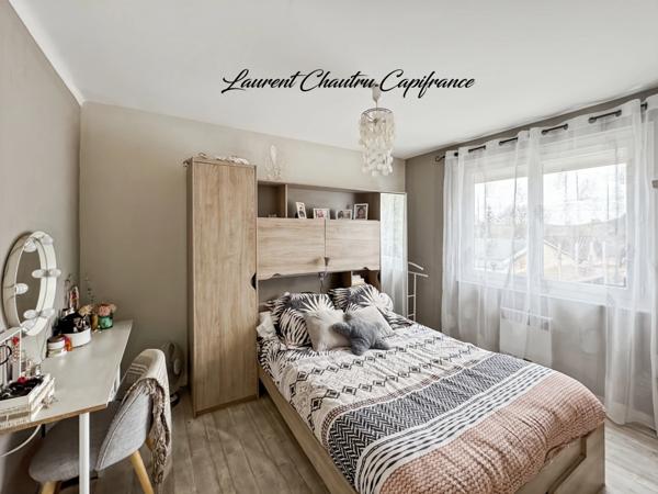 Maison familiale avec piscine et grande terrasse couverte - MARSAC SUR L'ISLE (24)