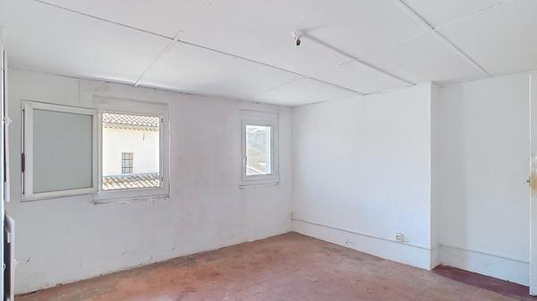 Immeuble à vendre à Carpentras - 104 m² - 2 appartements