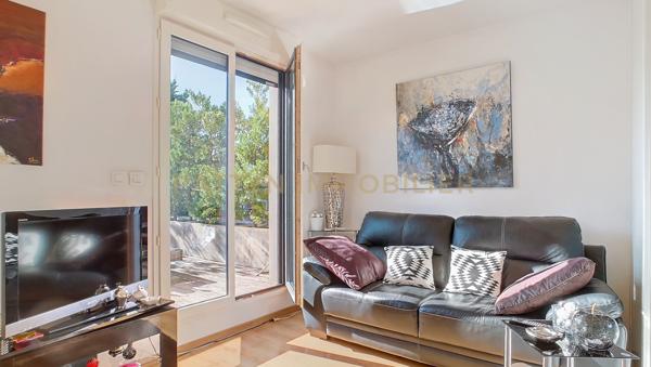 Saint-Romain-au-Mont-d'Or (69270) Duplex lumineux avec 48 m² d’extérieurs – esprit maison sur les hauteurs de Collonges-au-Mont-d’Or