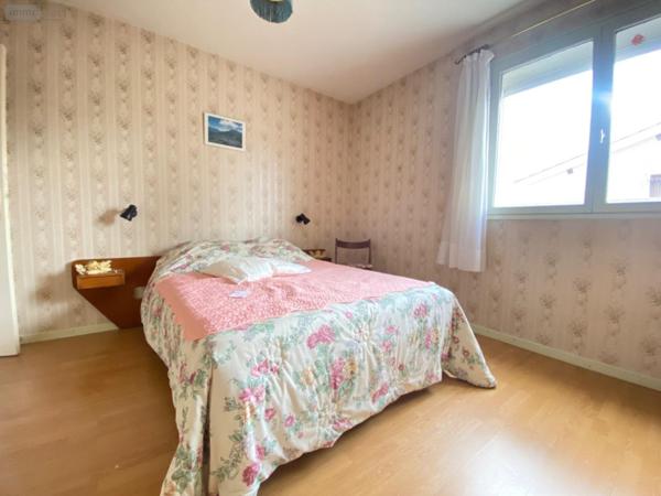 Maison individuelle à vendre à Vayres en Gironde (33870), ref : 11633/485