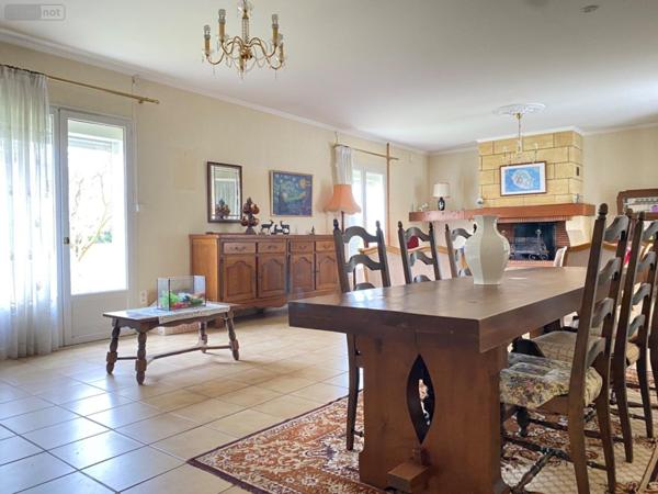 Maison individuelle à vendre à Vayres en Gironde (33870), ref : 11633/485