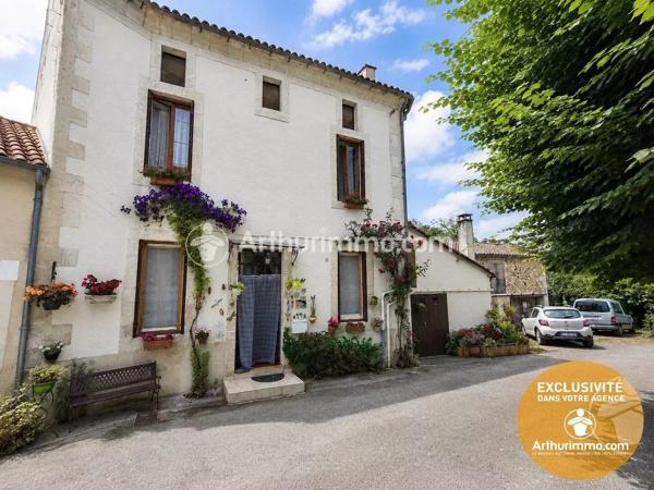 Vente                                                      Maison de village
                        
                     4 pièces                      85 m2                     à Saint-Astier