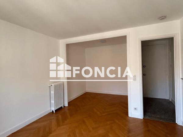 Location Studio 28.42 m² - 1 RUE RASPAIL Nice 06000