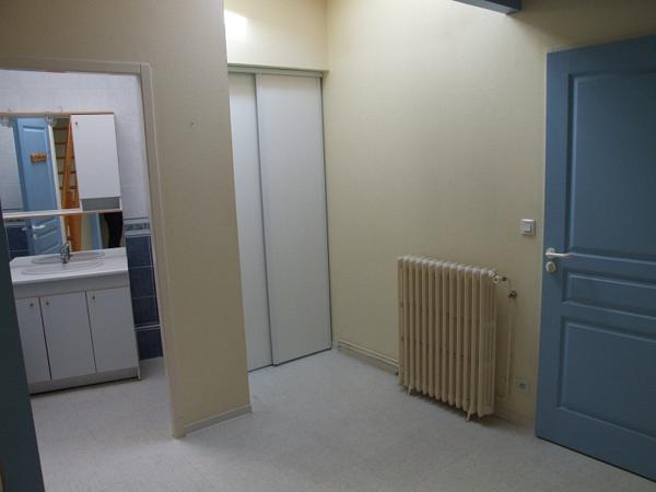 APPARTEMENT T2 MEUBLE MONT DE MARSAN CENTRE