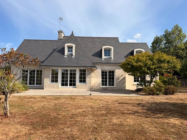A VENDRE FOUESNANT MOUSTERLIN MAISON 8 PIECES 218 m2 sur 2000m2
