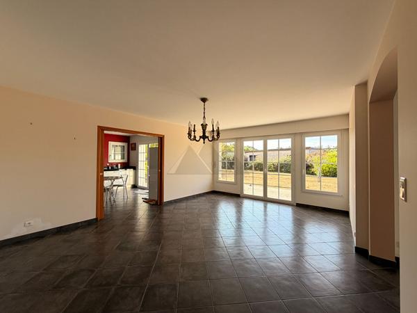 A VENDRE FOUESNANT MOUSTERLIN MAISON 8 PIECES 218 m2 sur 2000m2