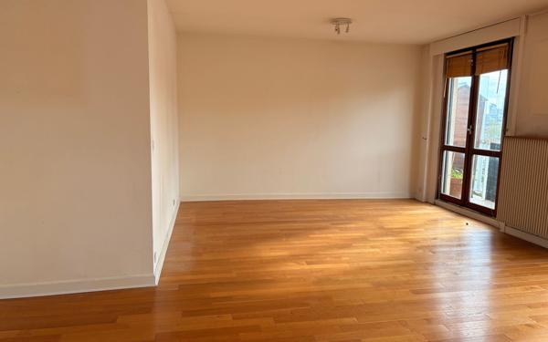 Appartement à vendre    3 pièces • 87,64 m2 Paris 13