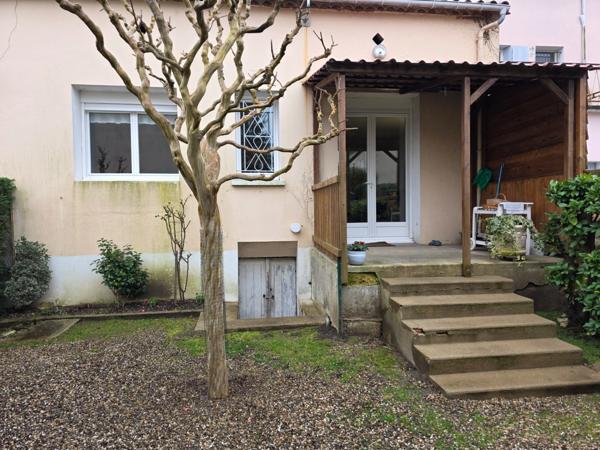 💼Ensemble immobilier de 145 m² – Investissement sécurisé en cœur de Bergerac