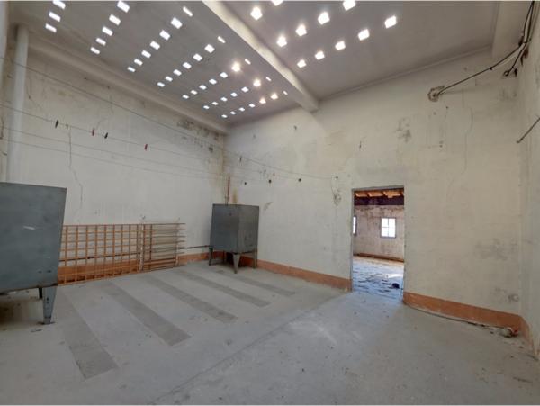 Tarascon (13150) Maison de ville aux beaux volumes proche Théatre