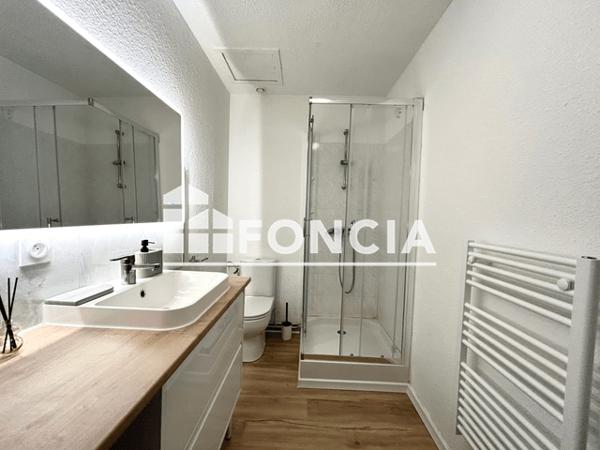Location Appartement meublé 2 pièces 46 m² - Rochefort 17300