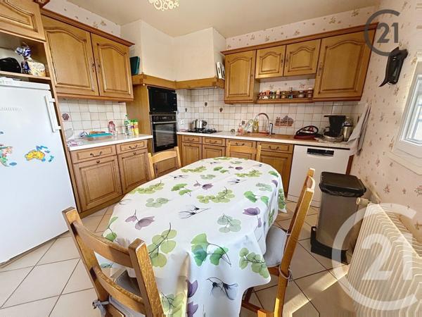 Maison à vendre  8 pièces - 144 m2 SARRY - 51