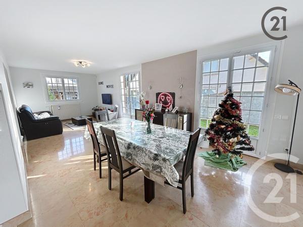 Maison à vendre  8 pièces - 144 m2 SARRY - 51