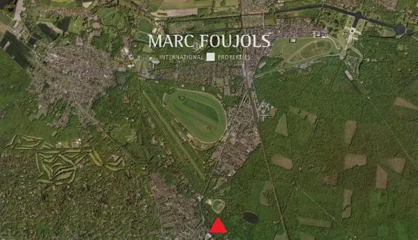 Château avec un Terrain de 10 hectares constructible au Nord de Paris