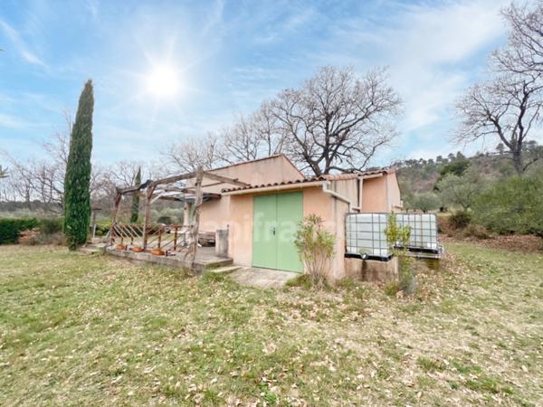À vendre charmant Cabanon/Mazet provençal avec oliveraie sur 4000m2 de terre – proche de Manosque et Pierrevert