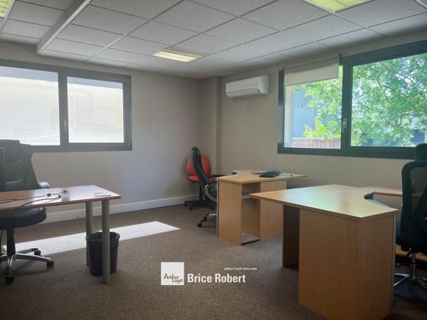 Bureaux à vendre 450 m² climatisés Champagne Au Mont d'Or accès routier
