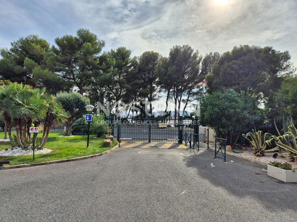 Appartement VIDE à louer : le petit coin de paradis à Saint-Raphaël !