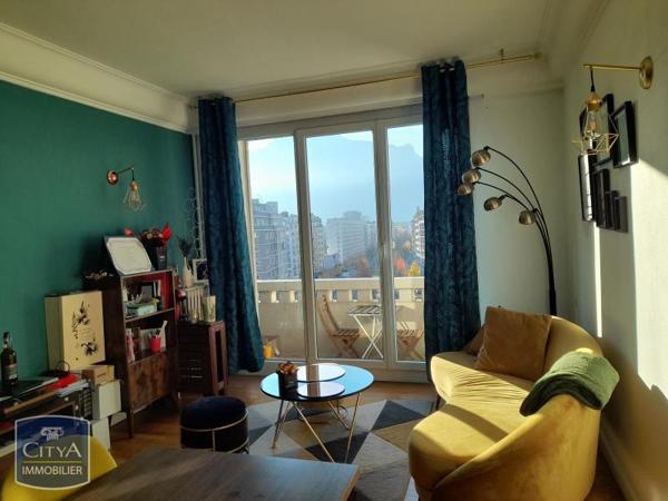 Appartement à louer 3 pièces 84.74m²
