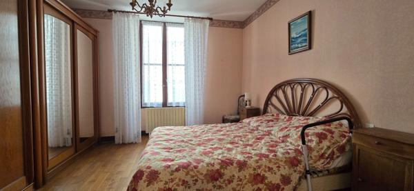 Maison à vendre 7 pièces LE PALAIS SUR VIENNE (87)