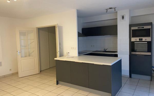 Appartement à louer    3 pièces •  Dax