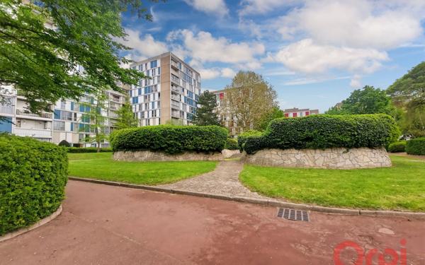 Appartement à vendre    3 pièces •  Pierrefitte-sur-Seine