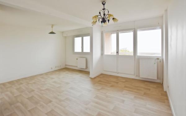 Appartement à vendre    2 pièces •  Roanne