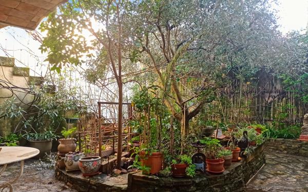 Maison à vendre    4 pièces •  Uzès