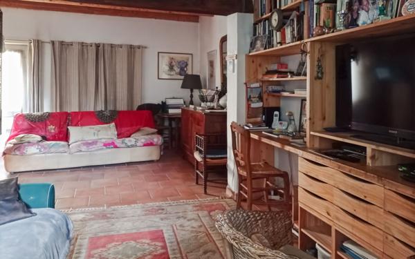 Maison à vendre    4 pièces •  Uzès