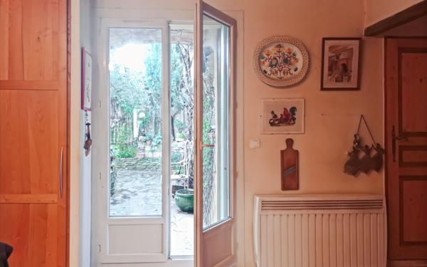 Maison à vendre    4 pièces •  Uzès