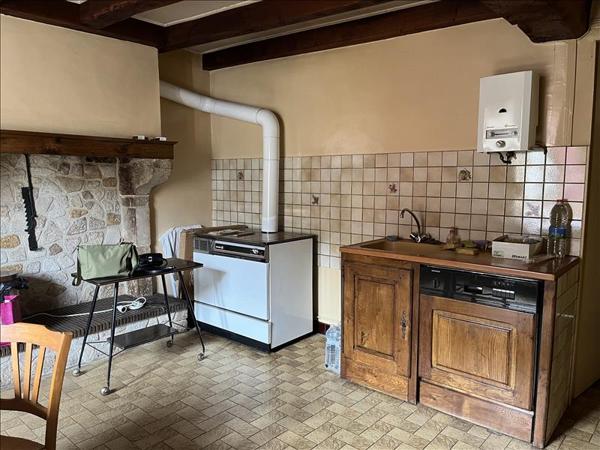 Maison à vendre |  Blanzac |  6 pièces | 106 m²