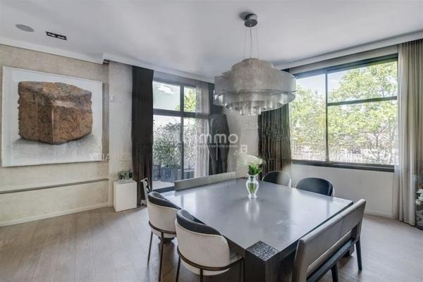 Hôtel particulier aux portes de Paris Hauts-de-Seine (92)-420m2.