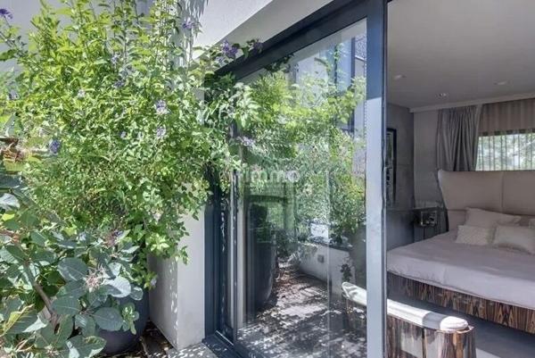 Hôtel particulier aux portes de Paris Hauts-de-Seine (92)-420m2.