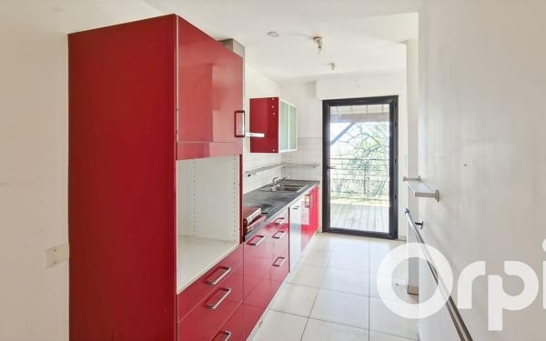 Maison à vendre    3 pièces •  Pont-Saint-Esprit