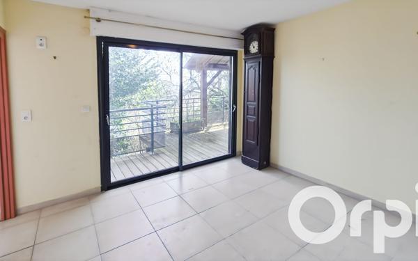 Maison à vendre    3 pièces •  Pont-Saint-Esprit