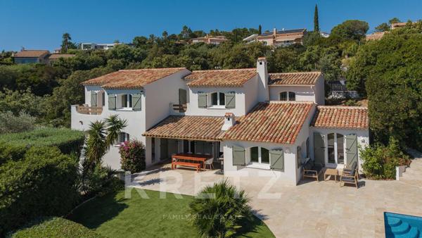 Maison entièrement rénovée avec vue mer – Les Issambres