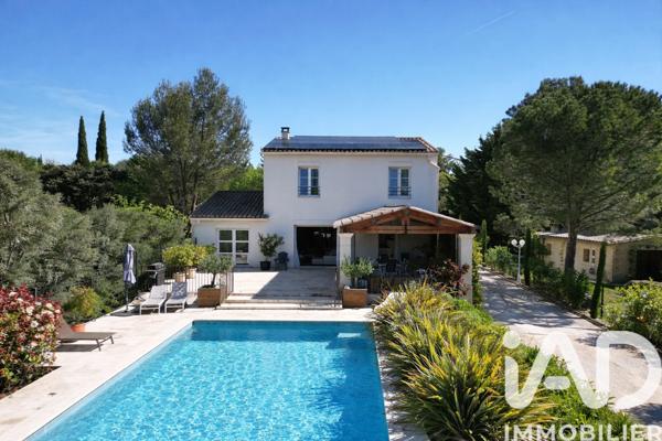 Maison à vendre 8 pièces 205 m² Uzès