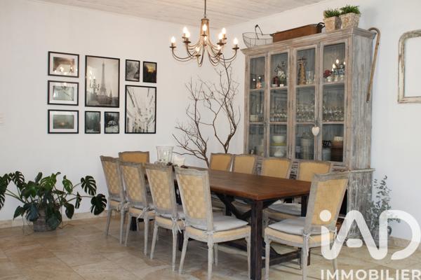 Maison à vendre 8 pièces 205 m² Uzès