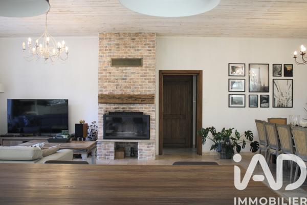 Maison à vendre 8 pièces 205 m² Uzès