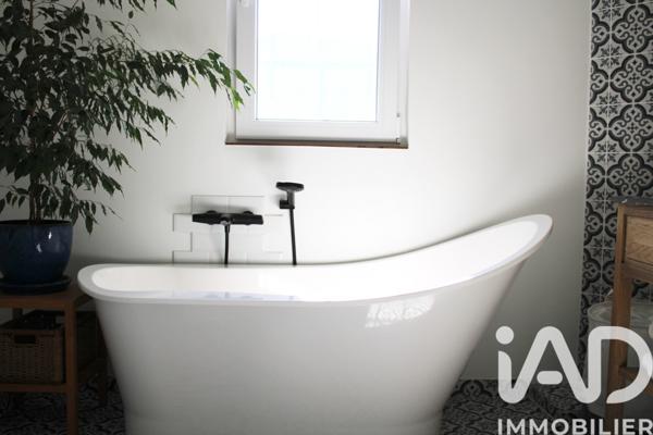 Maison à vendre 8 pièces 205 m² Uzès