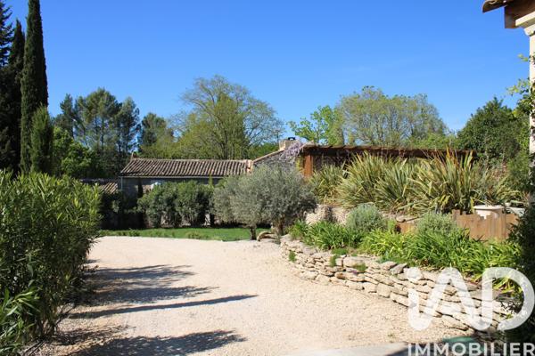 Maison à vendre 8 pièces 205 m² Uzès