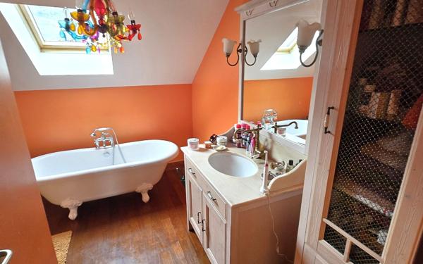 Maison à vendre    5 pièces • 144,85 m2 Crozet