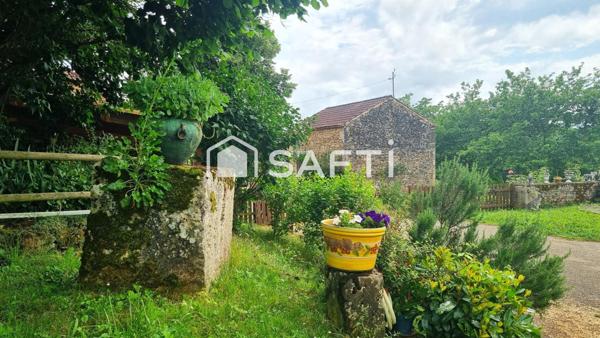 Charmant petit corps de ferme du XVIIIe siècle avec vue dégagée