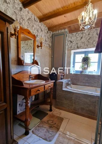 Charmant petit corps de ferme du XVIIIe siècle avec vue dégagée