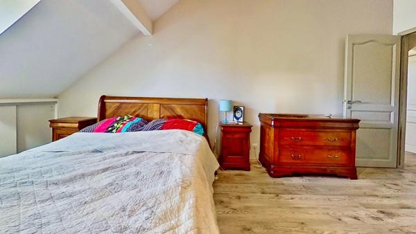 Maison moderne 236 m² – Piscine chauffée – Suite parentale – AUGNY