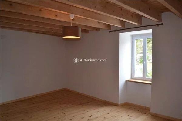 Location Maison 3 pièces 95 m2 à Verrières