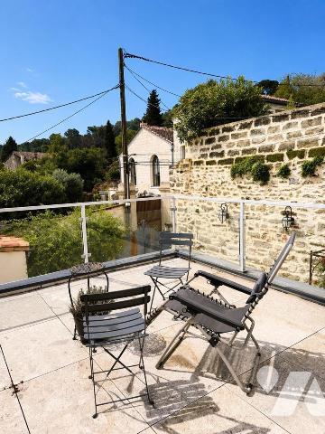 BARBENTANE - Maison de village avec cour