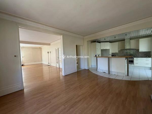 Vente                                                      Maison
                        
                     4 pièces                      165 m2                     à Millau