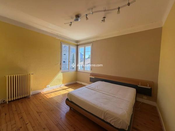 Vente                                                      Maison
                        
                     4 pièces                      165 m2                     à Millau