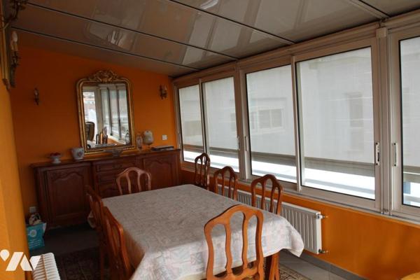 NIORT SECTEUR AVENUE DE LA ROCHELLE, BEL ENSEMBLE DE 2 APPARTEMENTS COMMUNIQUANTS AU DERNIER ETAGE