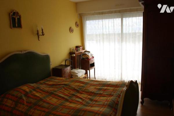 NIORT SECTEUR AVENUE DE LA ROCHELLE, BEL ENSEMBLE DE 2 APPARTEMENTS COMMUNIQUANTS AU DERNIER ETAGE